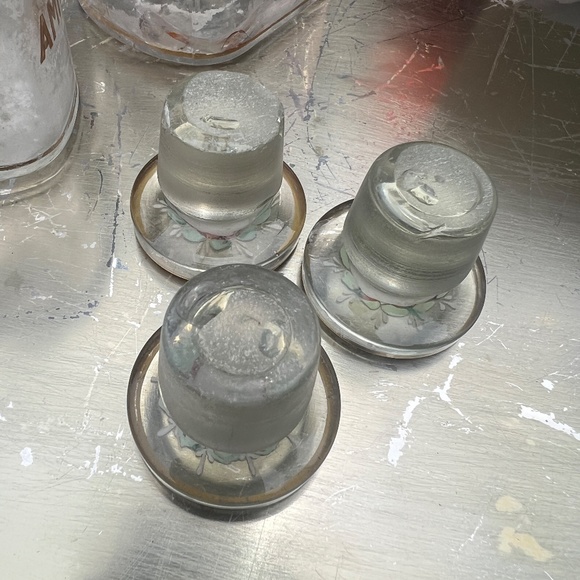 VTG Ammonia, Listerine, and Toilet Water Floral Vanity Bottles - Picture 11 of 12